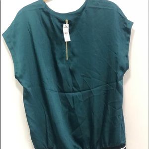 New sleeveless shirt zip down